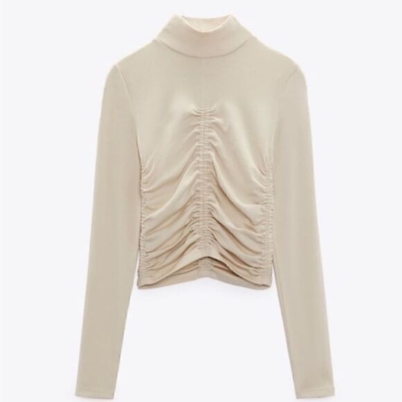 Zara mock neck ruched cream colored top in perfect condition. Size small - Picture 2 of 3